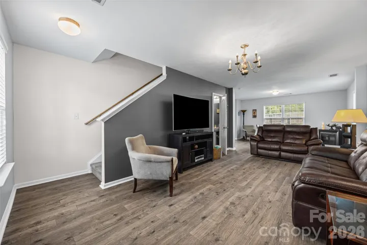 LOTS OF SPACE TO GATHER WITH FAMILY AND FRIENDS