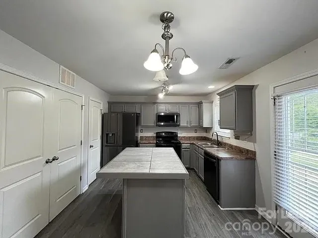 1170