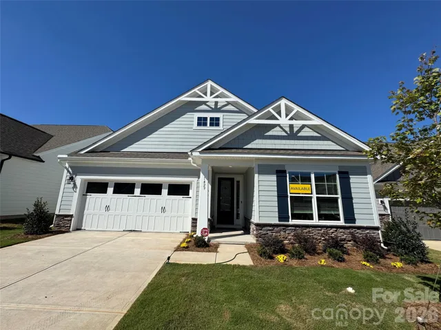Homesite 246 features a Fenwick A floorplan