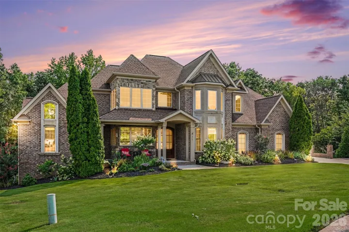 Grand Estate Exterior