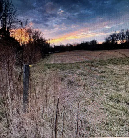 Perfect horse or cattle country.