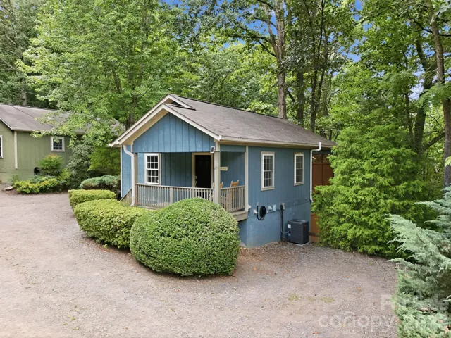 27 Brown Rd