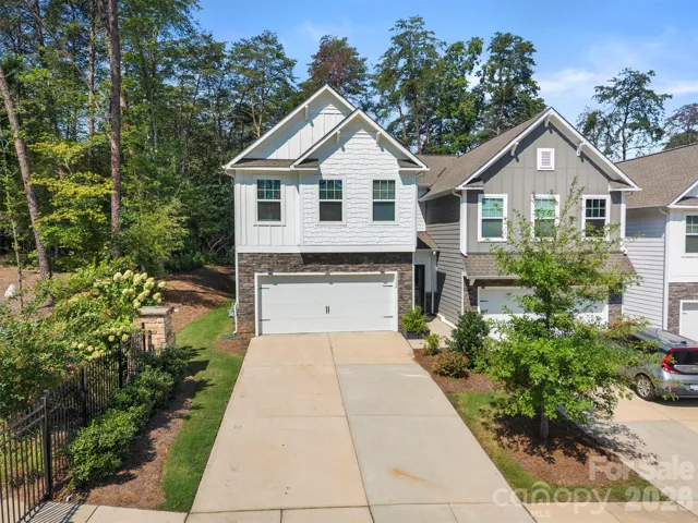 Front Exterior - 1115 Streamside Lane