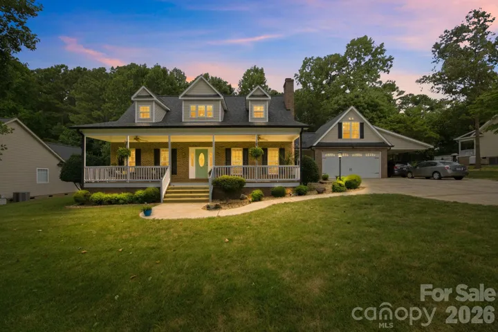 Welcome to 7073 Ridgeway Road!