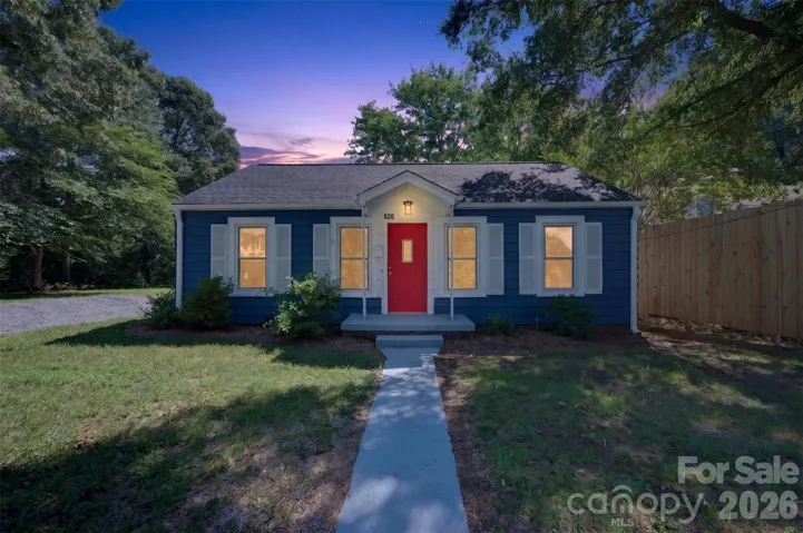 Great location off of Old Lenoir Road!
