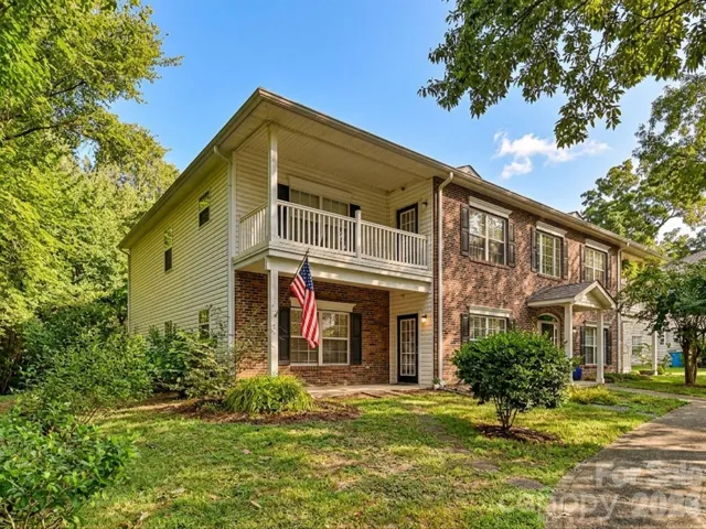 Welcome to 19715 Feriba Place in Cornelius NC!