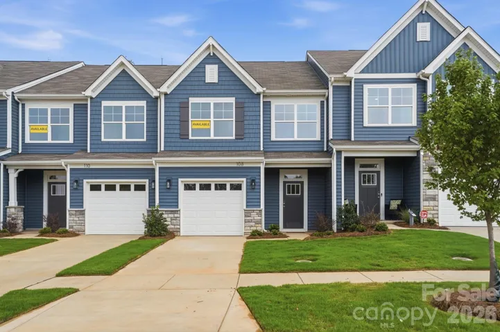 Homesite 3 features an Ashland B floorplan
