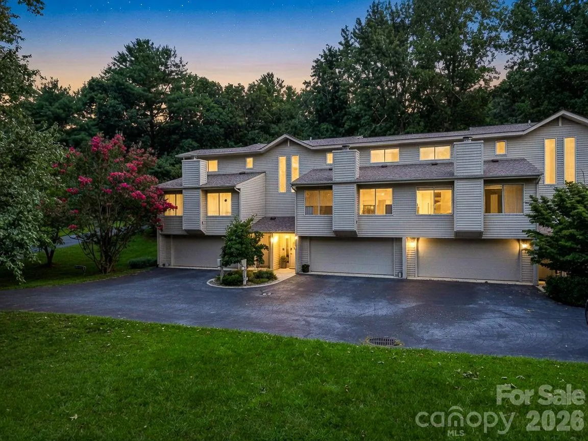 103 Shadowbrook Drive, Asheville, North Carolina 28805