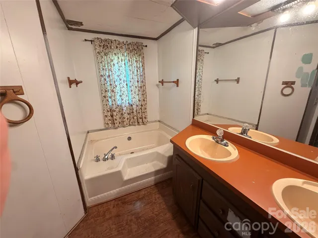 1170