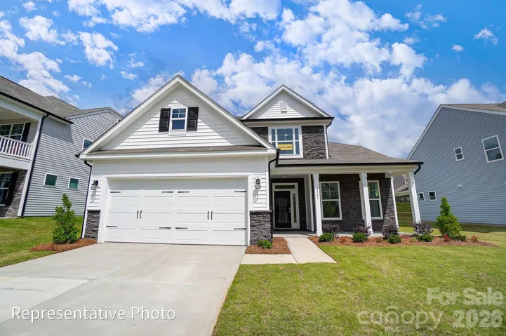 Homesite 150 features a Raleigh F floorplan