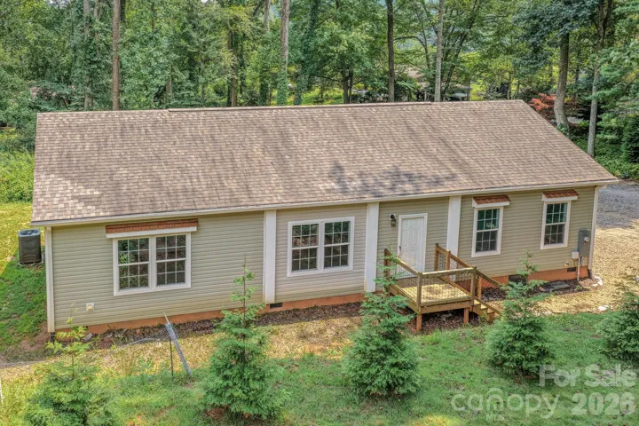 17 Berry Hill Road