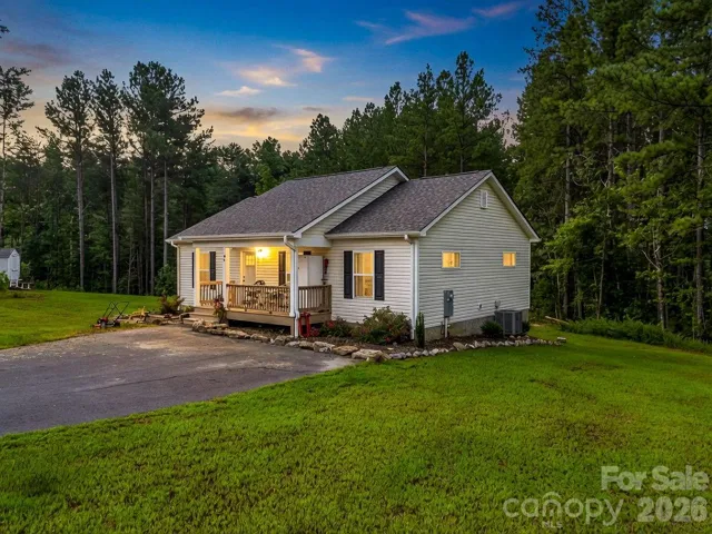 Welcome home to 47 Heartleaf Lane