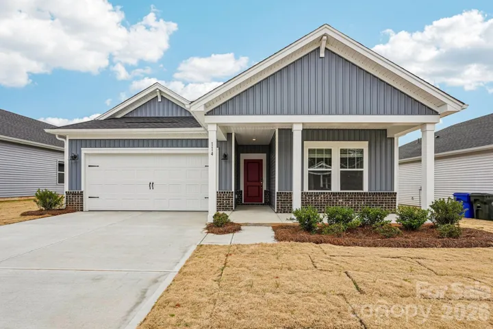Photo is not of the actual home but is an inspirational photo of builder’s model home and may depict options, furnishings, and/or decorator features that are not included.