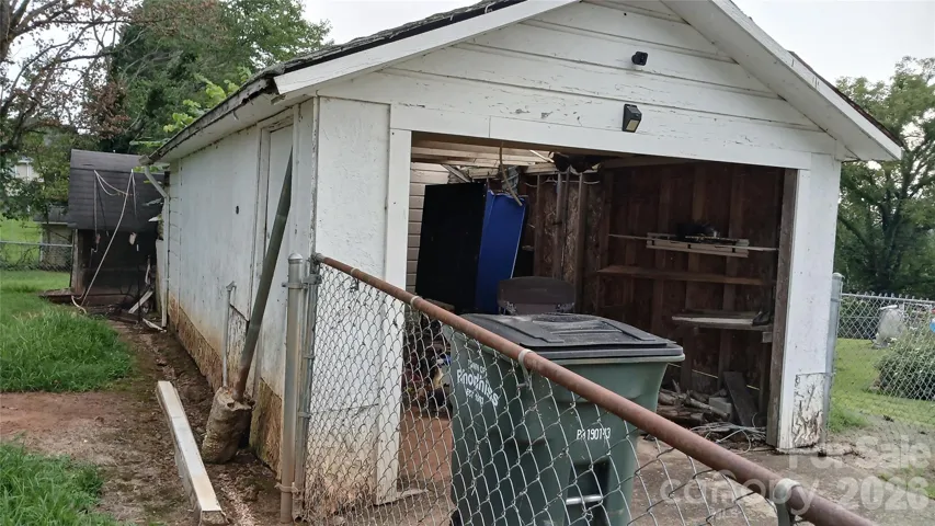 1170