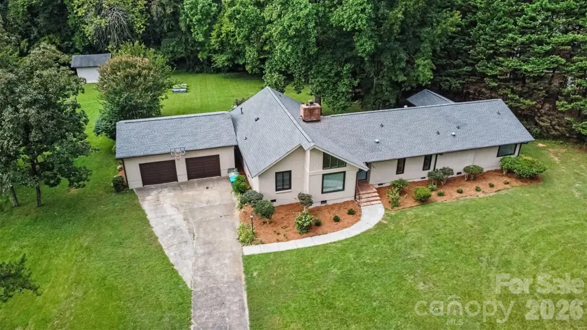Your amazing new Matthews home.