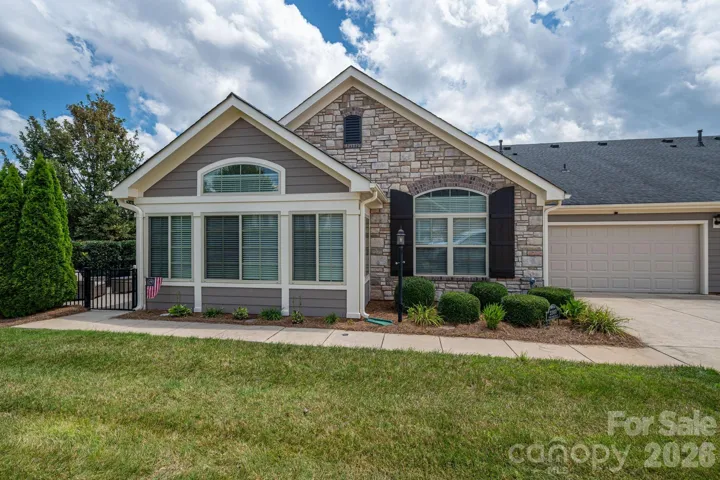 2360 Villa Oaks Ct