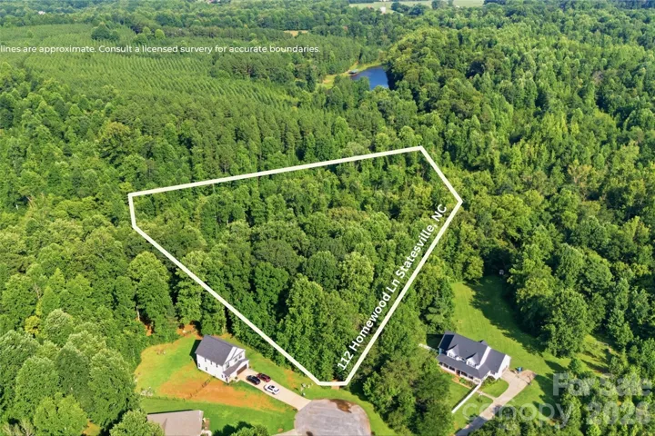 Welcome to 112 Homewood Ln! Lot lines are approximate.
