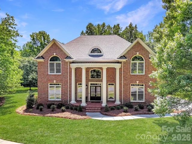 Welcome to 3801 Fawn Hill!
