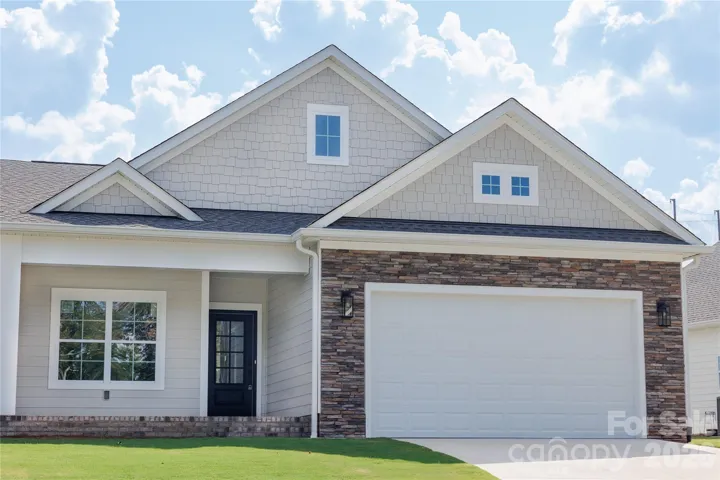 Exterior End-Unit Townhome