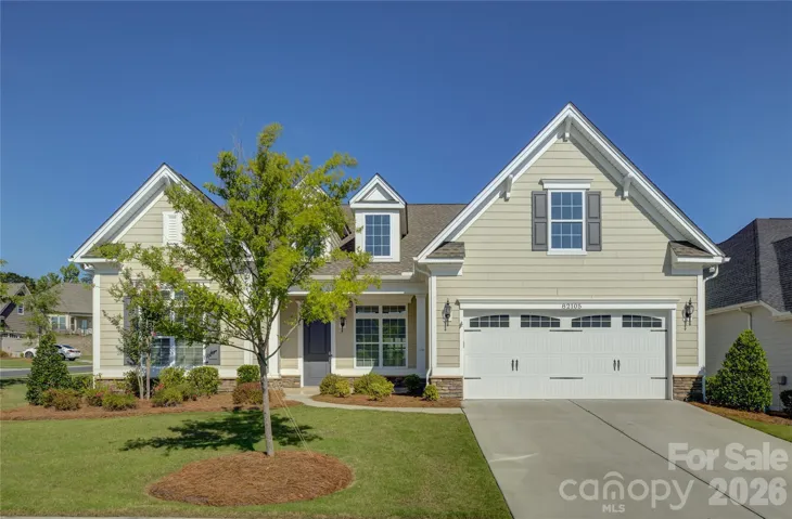 Welcome to 82105 Standing Oak