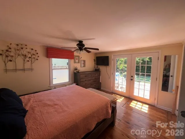 1170