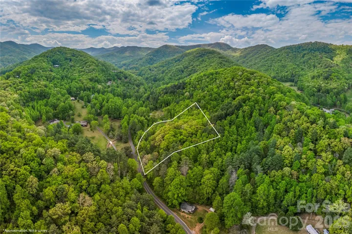 4.17 Acres in beautiful Cullowhee