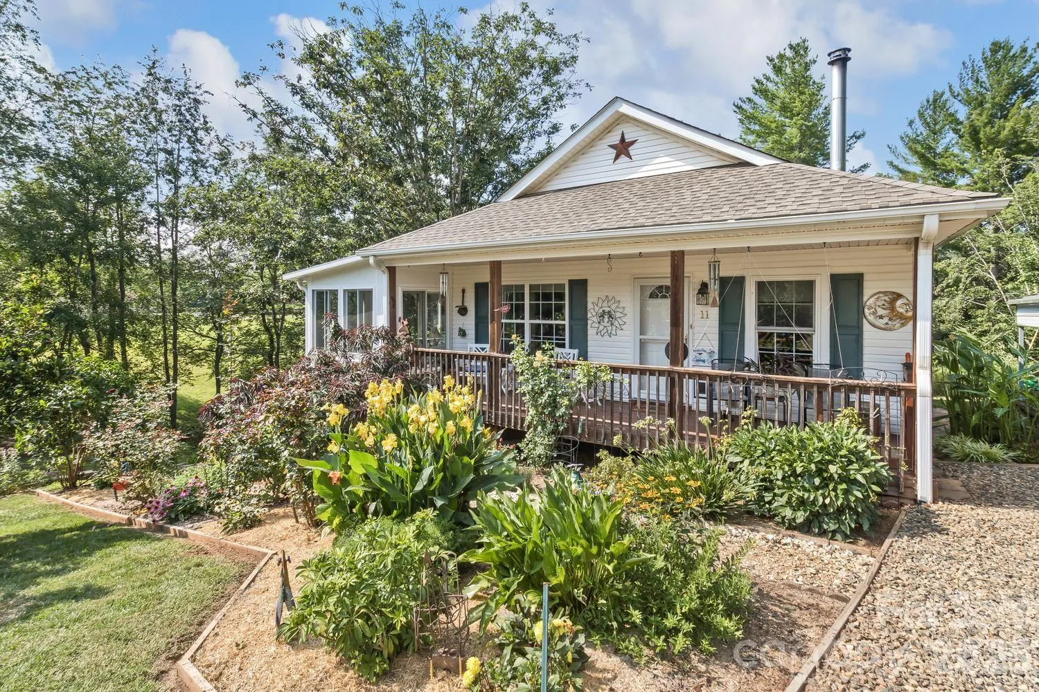11 Dusty Lane, Leicester, North Carolina 28748