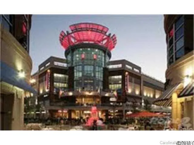 HEART OF BALLANTYNE LOCATION!