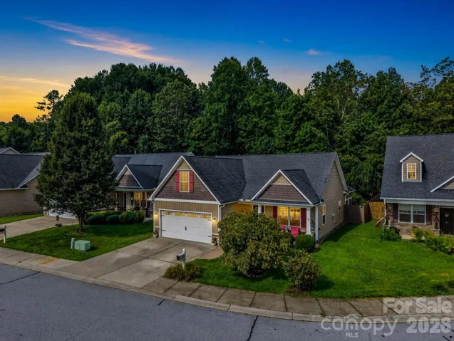 Welcome to 93 Foxtail Ct