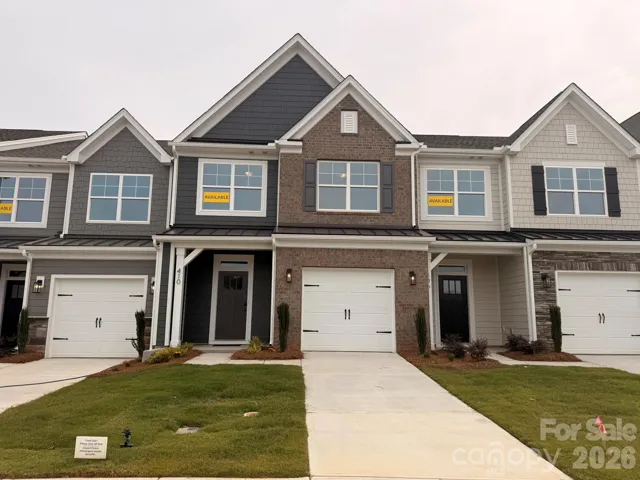 Homesite 106 features an Ashland C floorplan