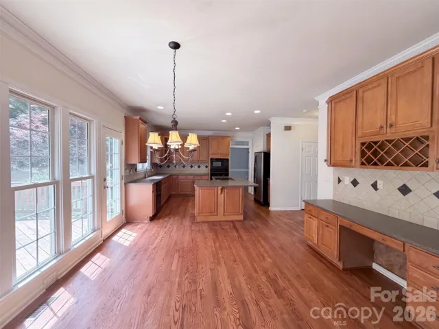 1170