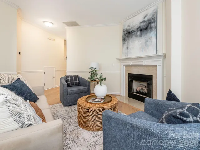 Fireplace and Livingroom