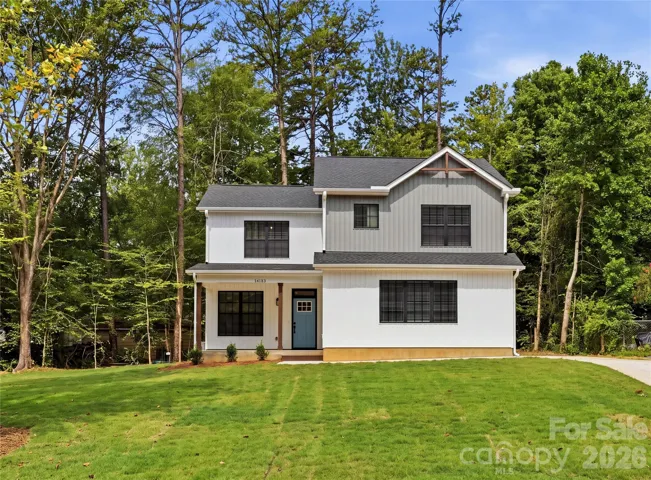 Welcome to 14133 Woodhurst Lane in Mint Hill! *grass digitally enhanced