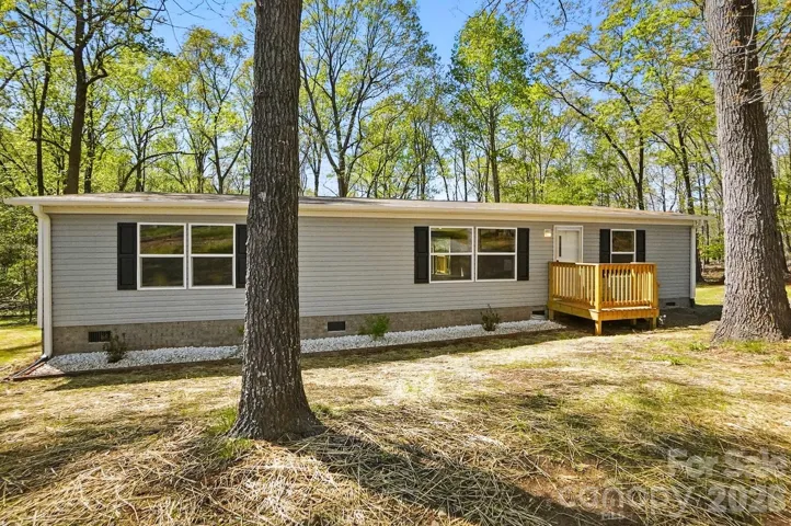 Welcome to 110 Matthew Drive!