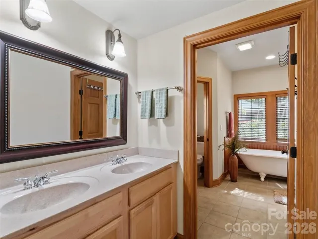 1170
