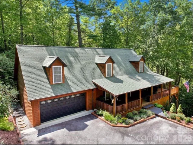 Front side view of thehome.
