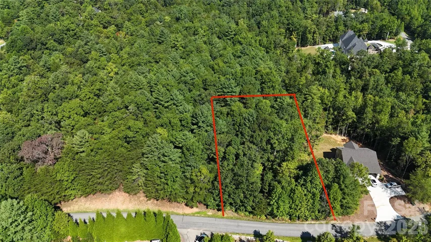 Welcome to lot 18-15 on Waters Edge Dr located in the Arbor at Lake James.