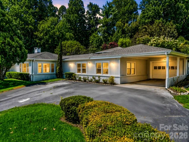 Welcome home to 370 Orchard Circle, Laurel Park