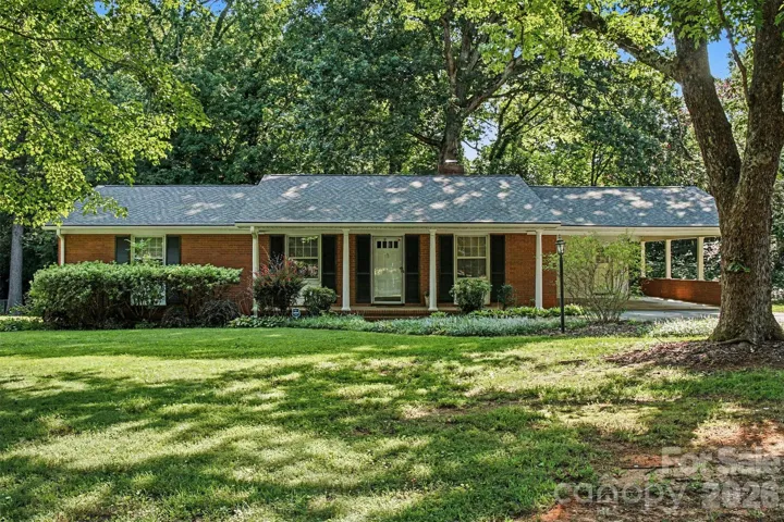 ~Welcome to 113 Brookshire Avenue~