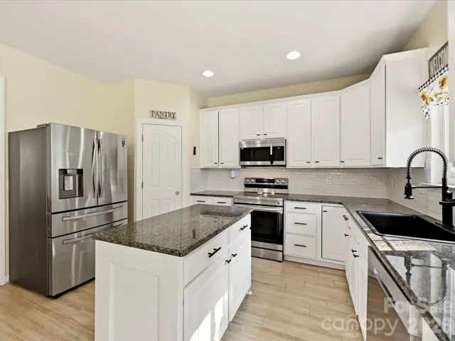 1170