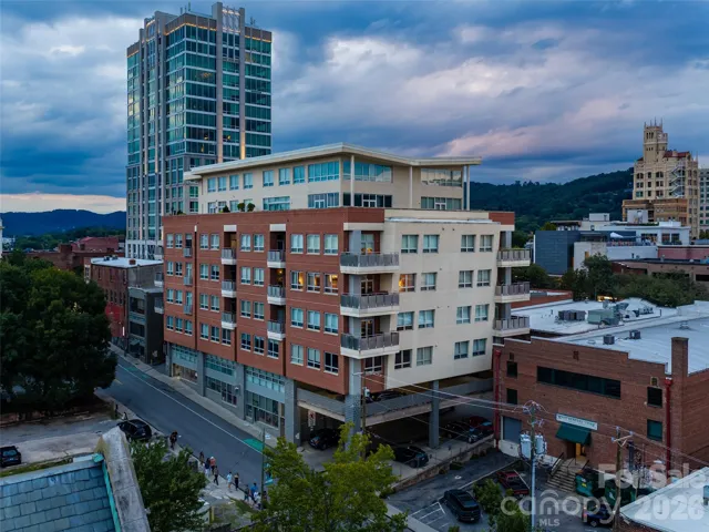 4th Floor corner unit with long-range views!