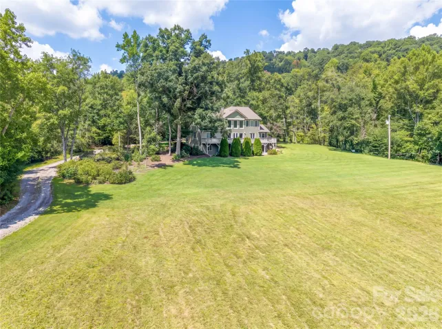 Estate Home sits on 25.33 acres
