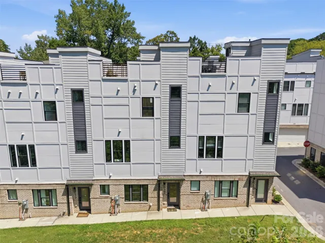 Welcome to 509 Strong Avenue!