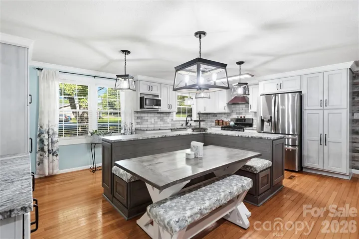 Dining Kitchen