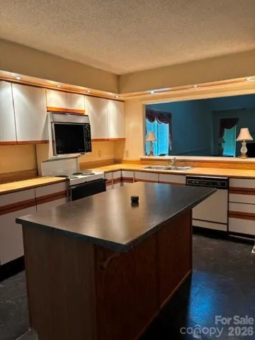 1170