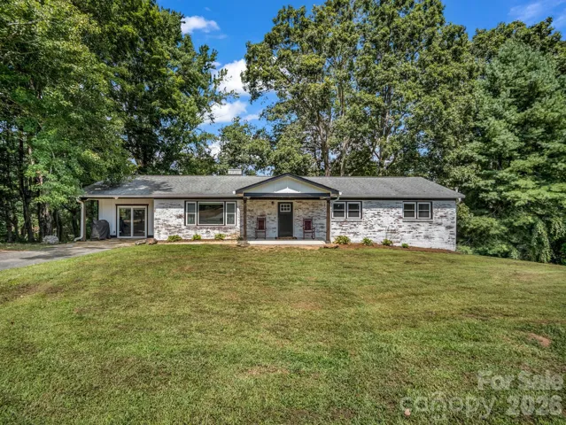 Welcome to 3208 Florida Drive!