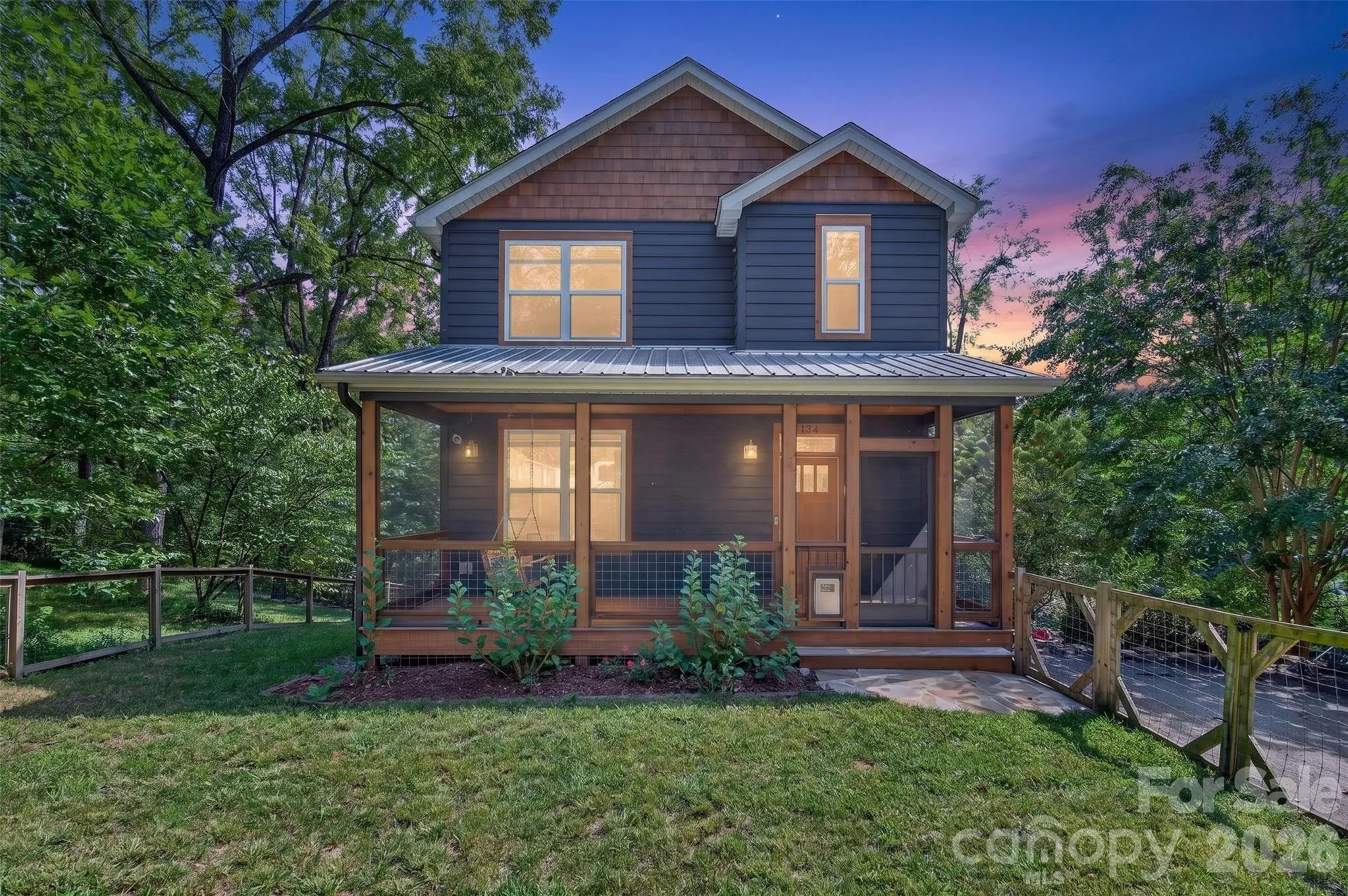 134 Shelburne Road, Asheville, North Carolina 28806