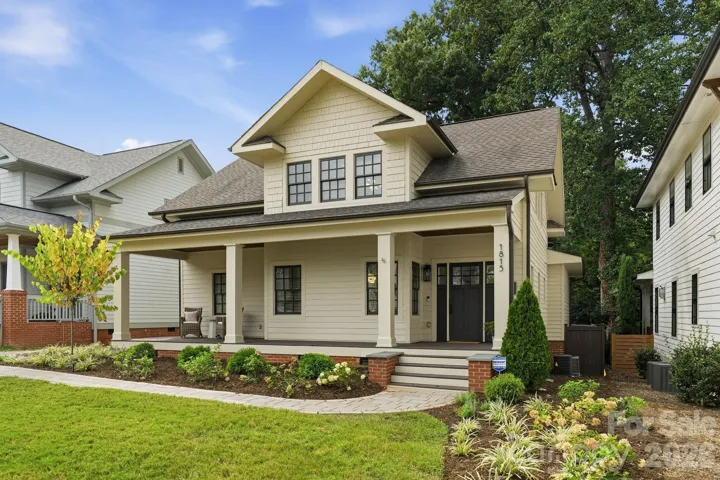 Welcome to 1815 DeArmon Dr!