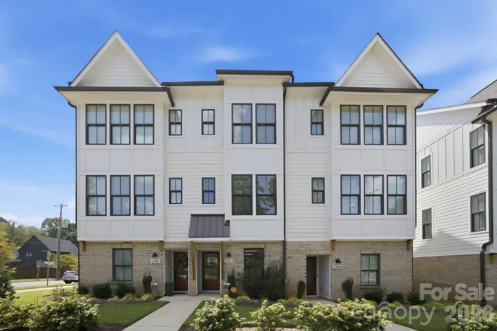 Welcome to 2303 Rozzelles Ferry Road
