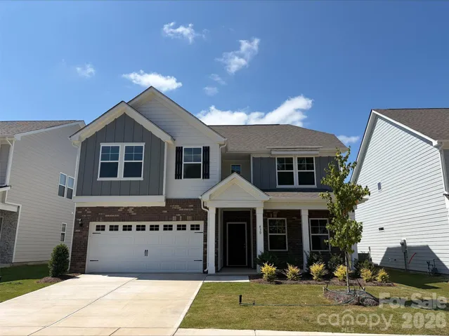 4 bedroom, Primary on Main. Hamilton